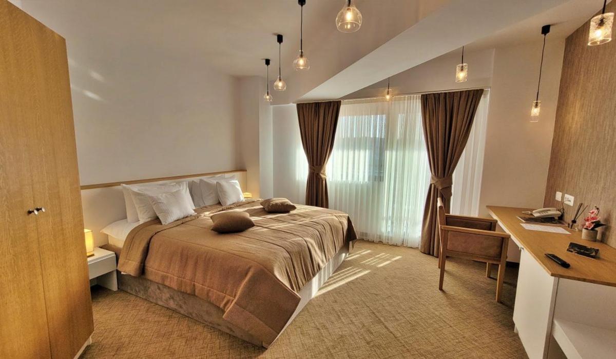 Hotel Condor Tulcea Exterior foto