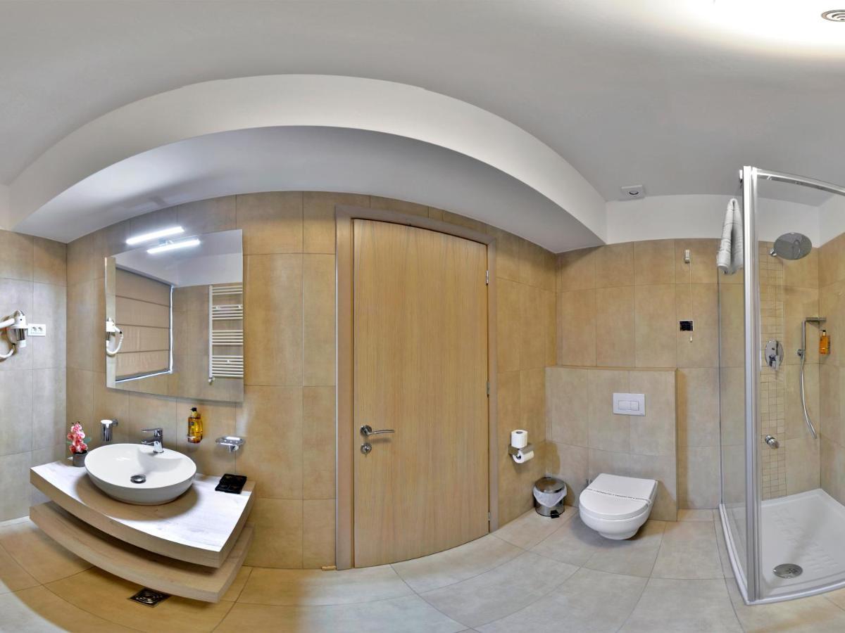 Hotel Condor Tulcea Exterior foto