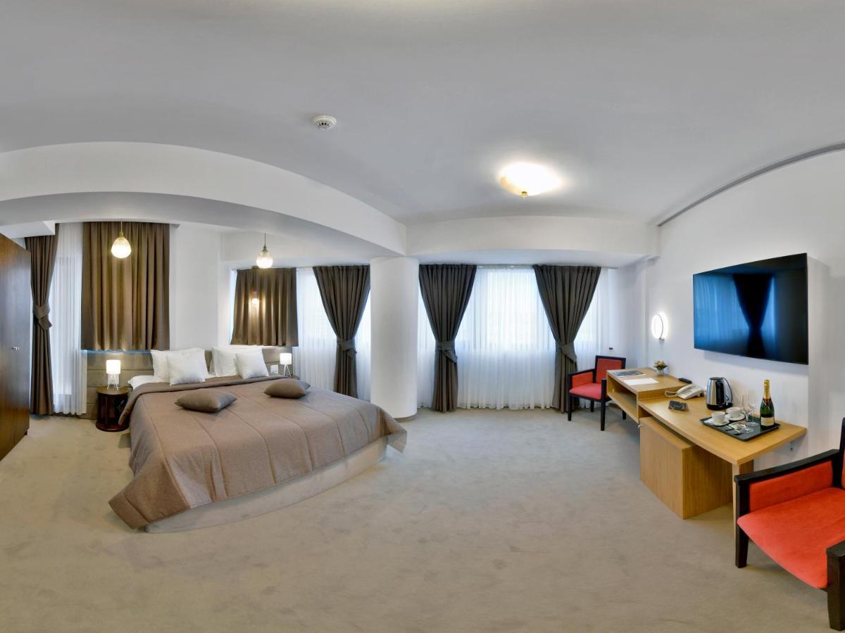 Hotel Condor Tulcea Exterior foto